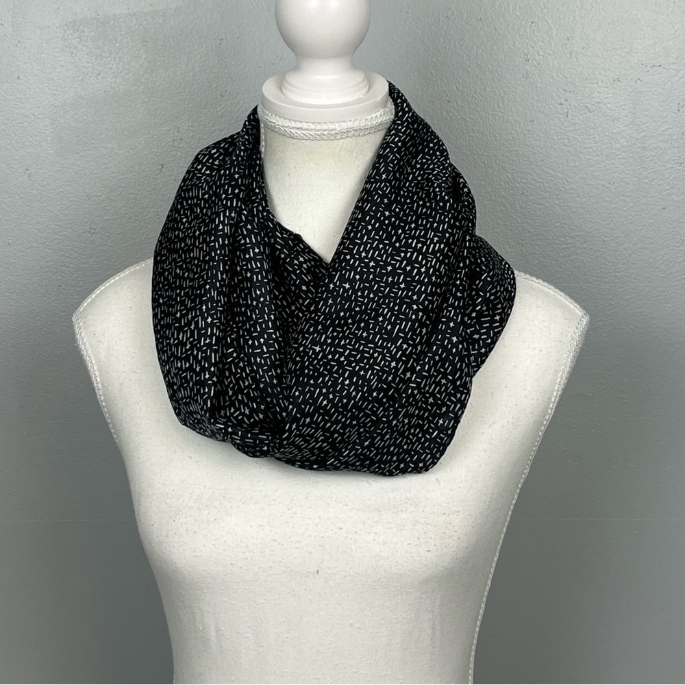 JJill 100 Silk Black  White Print Lightweight Infinity Scarf